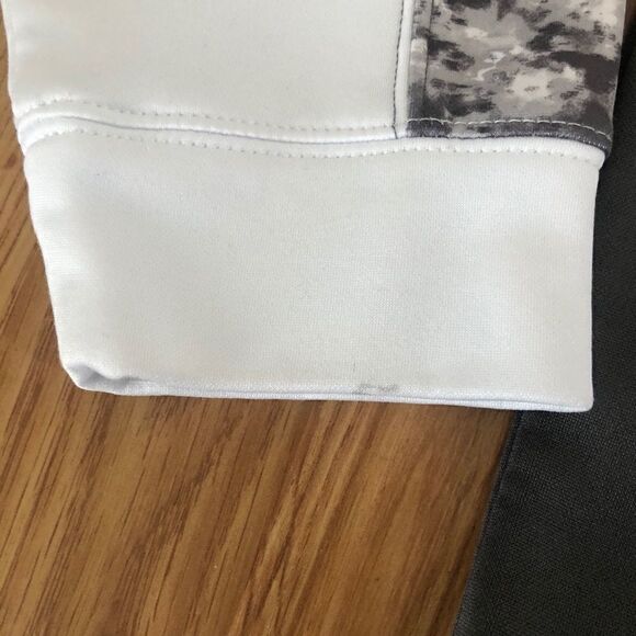 UNDER ARMOUR Coldgear Gray/White Hoodie - Picture 7 of 9